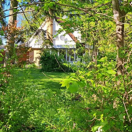 Det Lille Hus Pa Praerien Villa Tåstrup