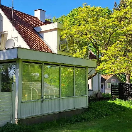 Det Lille Hus Pa Praerien Villa Tåstrup